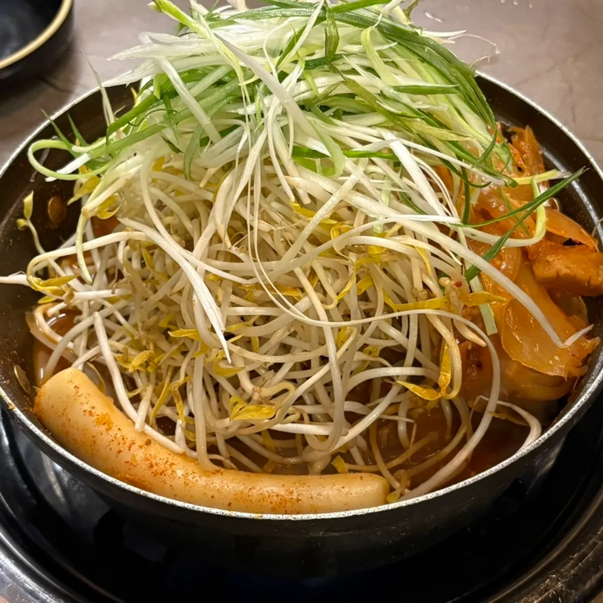 Round rolled rice balls