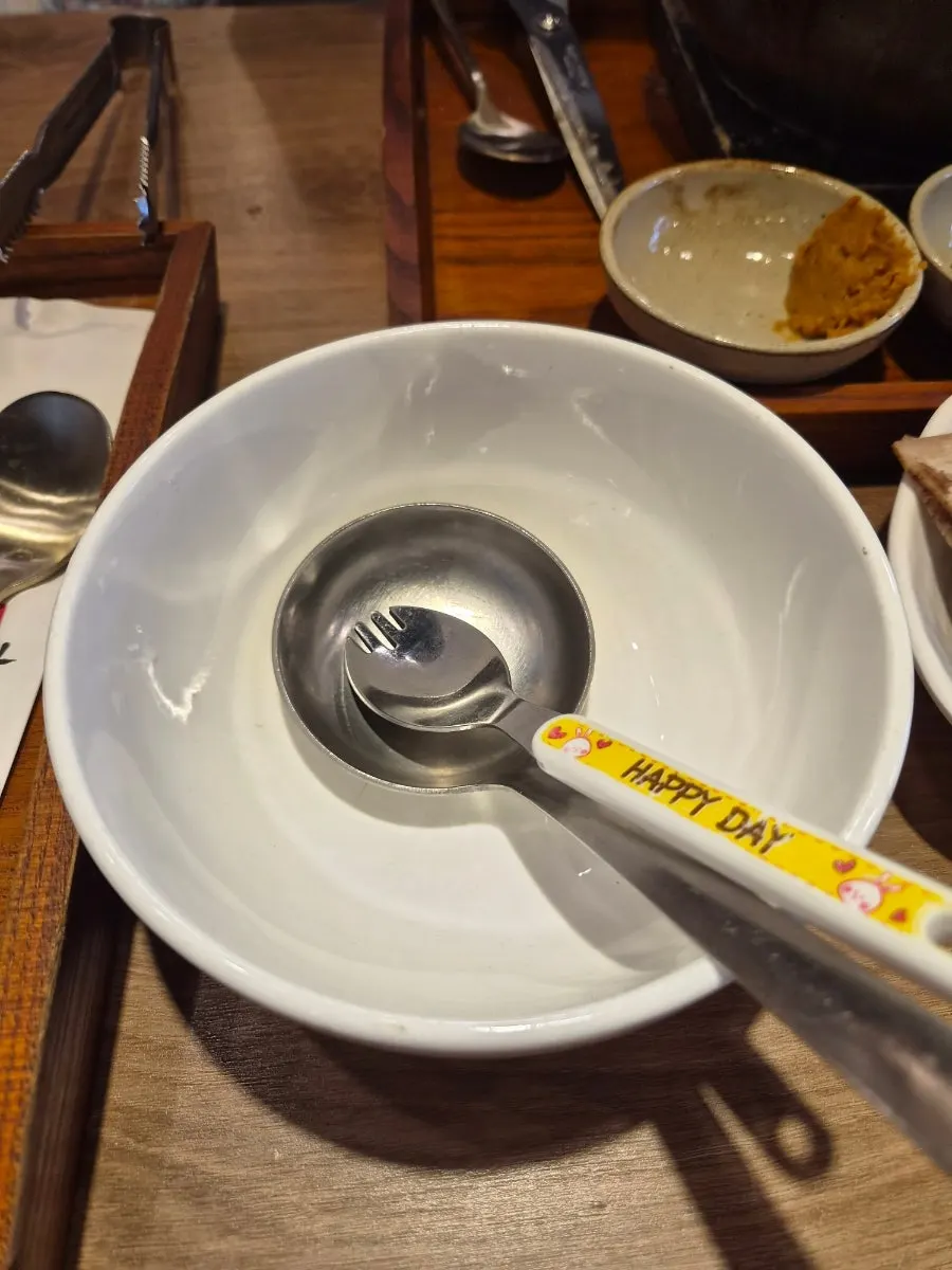 Baby dishes provided by the restaurant