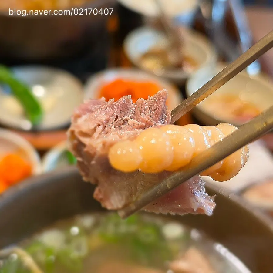 Lemon soy sauce for dipping the rib meat