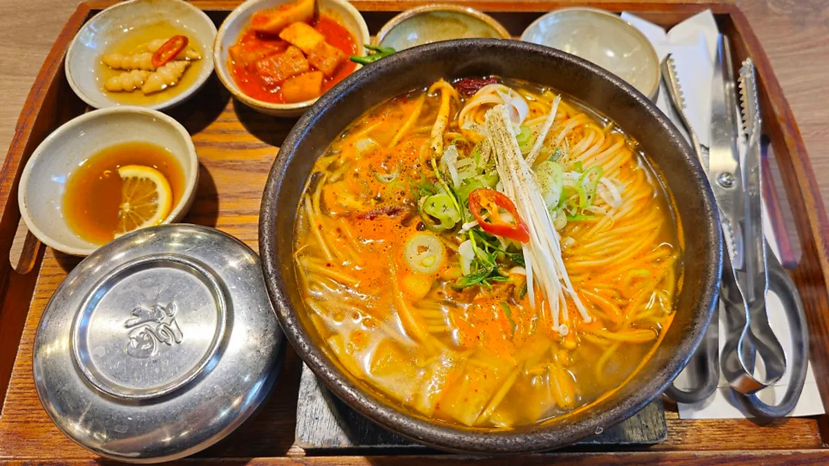 강갈비탕 얼큰 갈비탕 한 그릇
