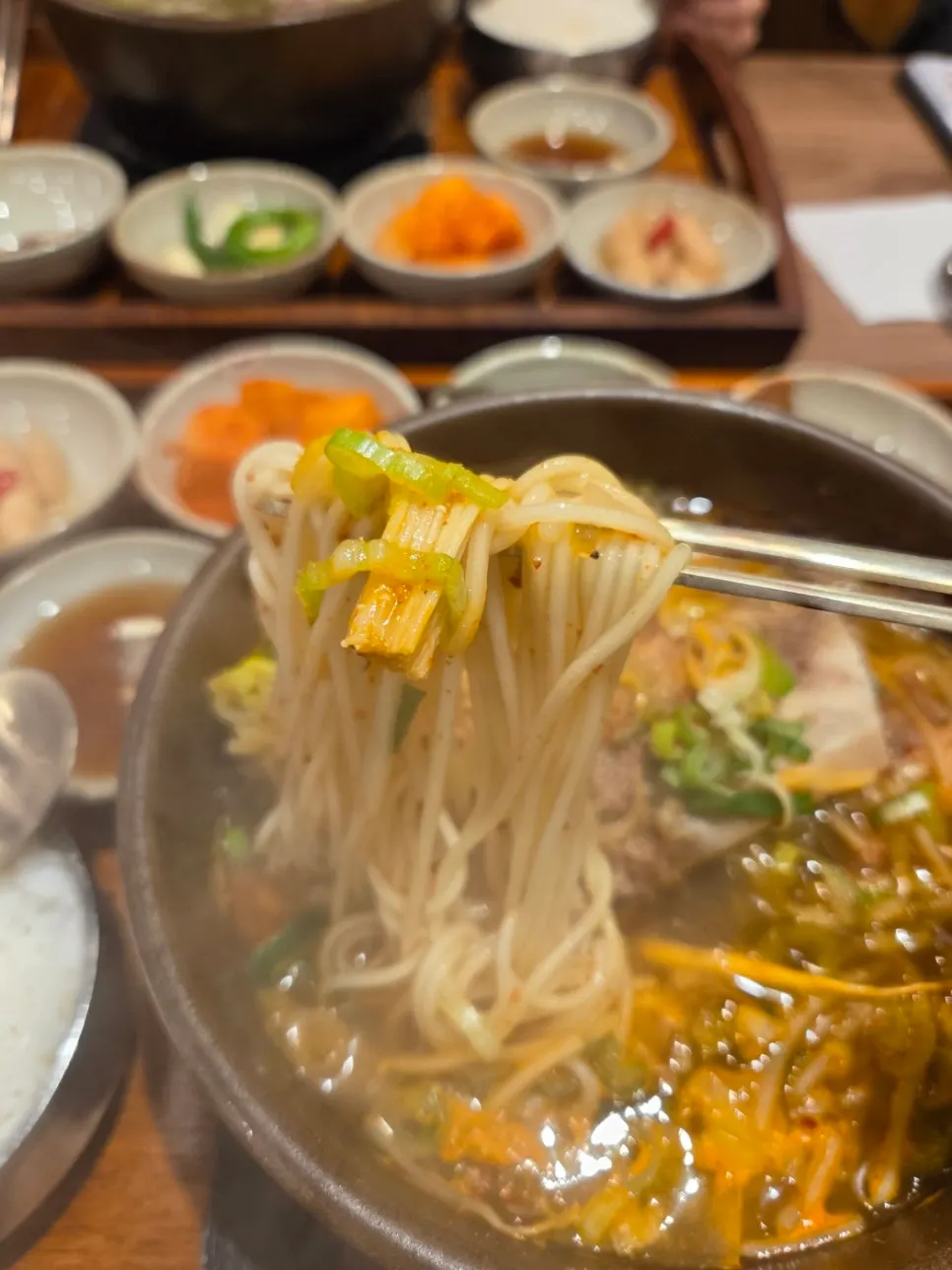 Spicy galbitang with its basic side dishes