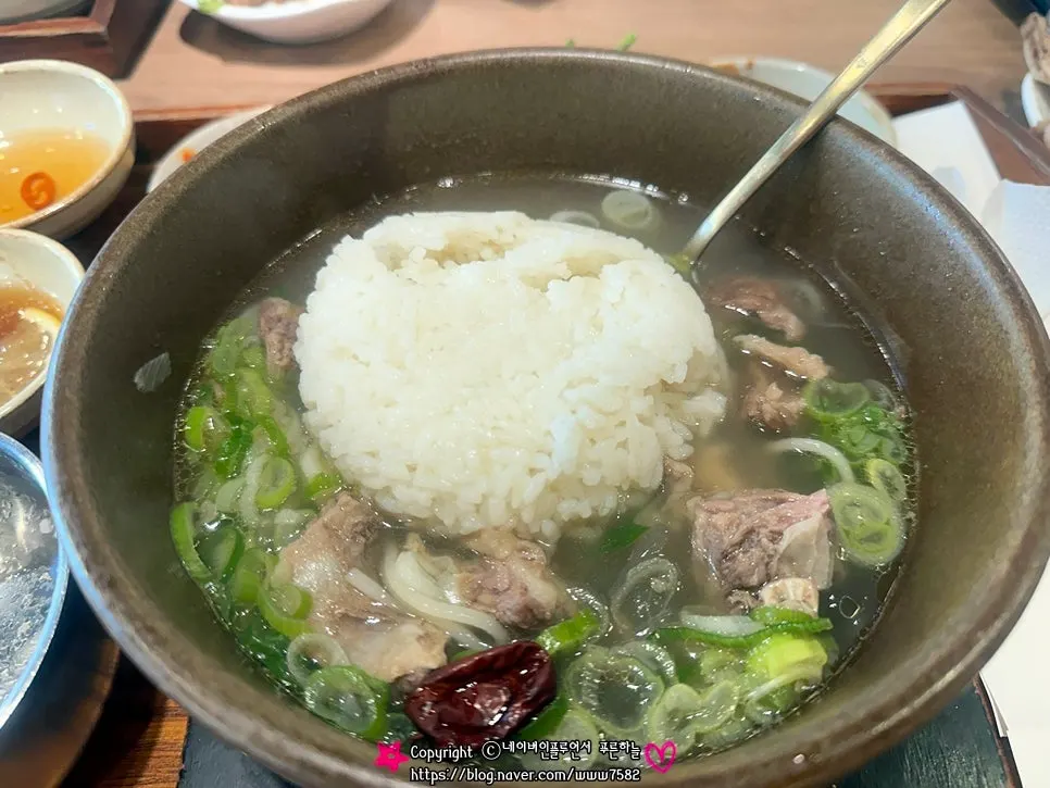 Basic galbitang served with side dishes