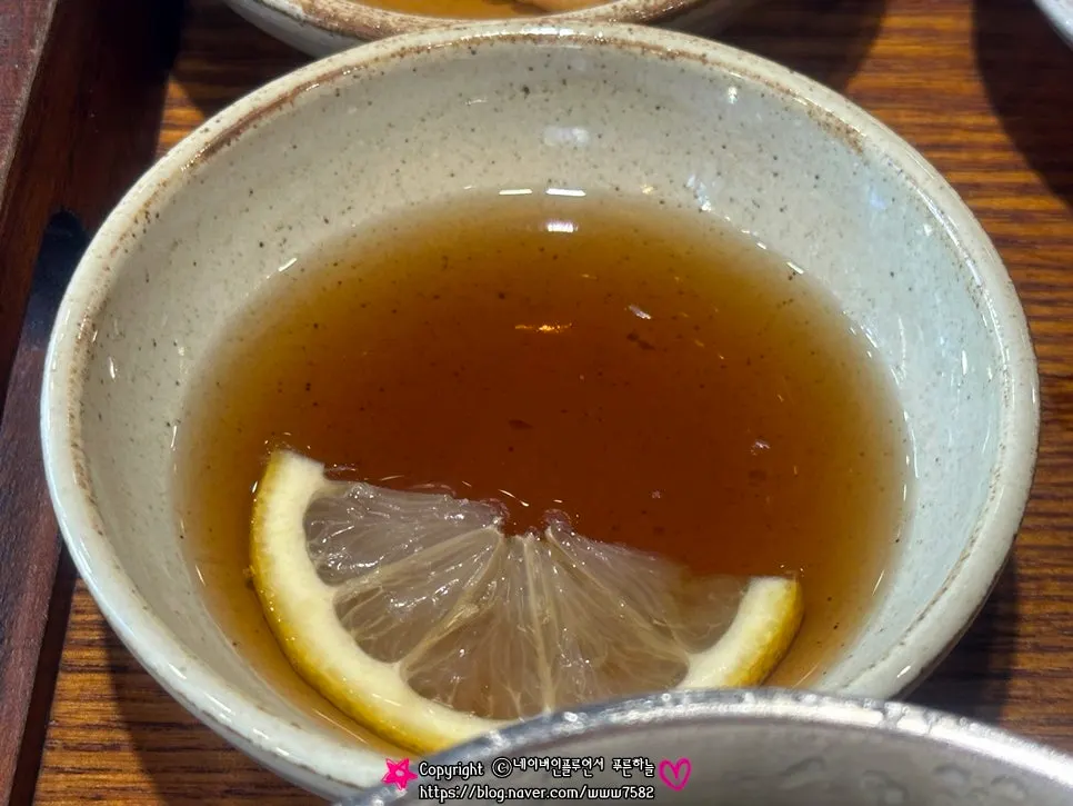 Close-up of the clear broth in basic galbitang