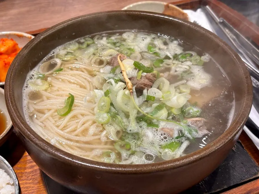 강갈비탕 갈비탕 한 그릇 상차림