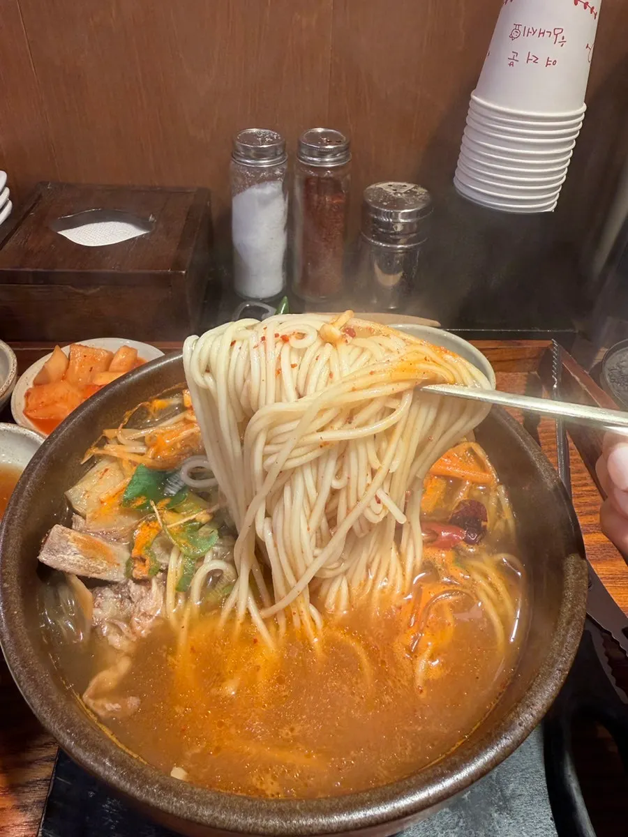 Galbitang with medium-thin noodles
