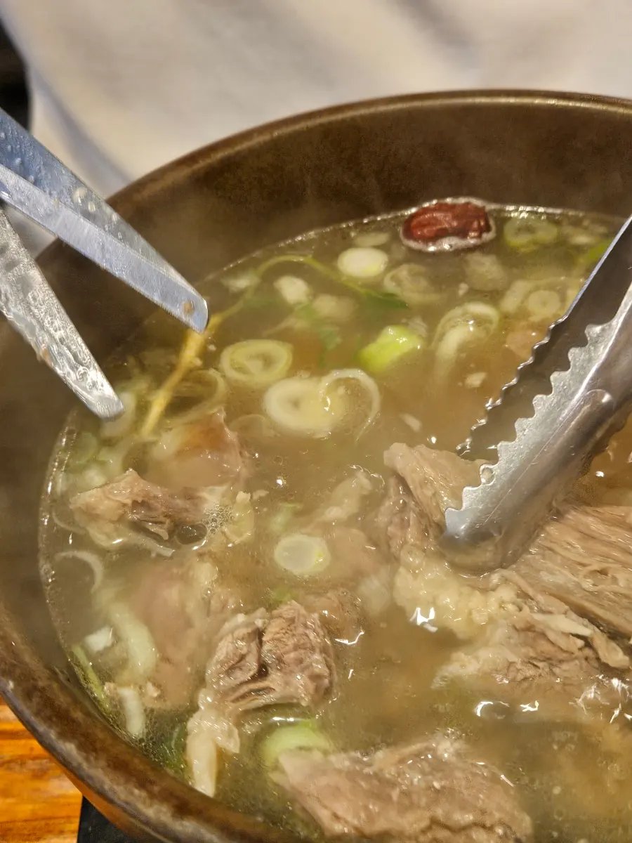 갈비탕 아래 깔린 당면