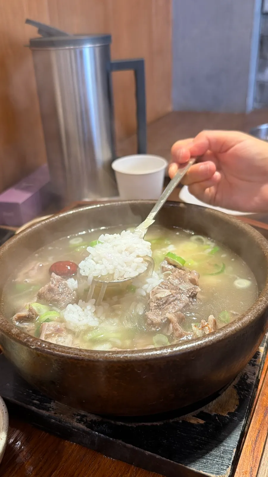 거의 다 비운 갈비탕 그릇