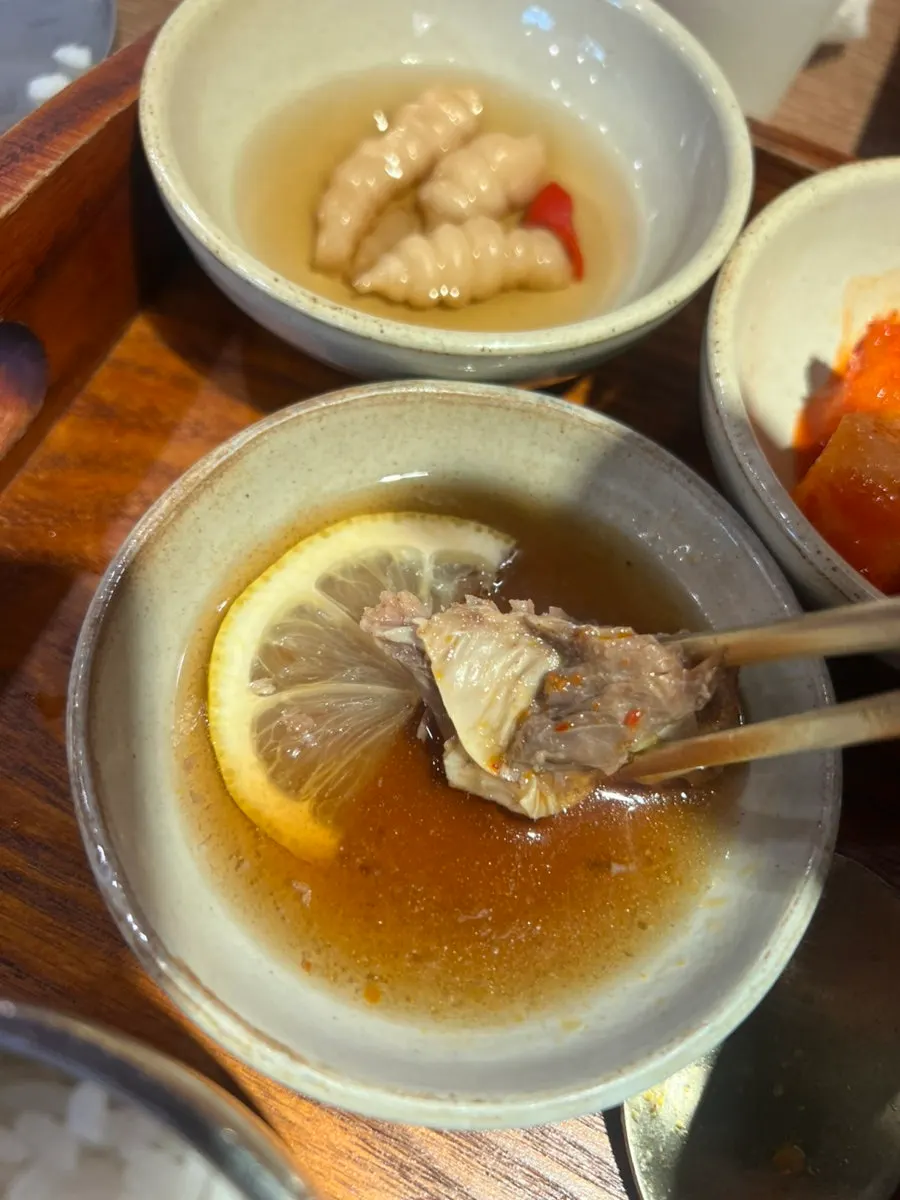 Sweet and tangy dipping sauce for the meat