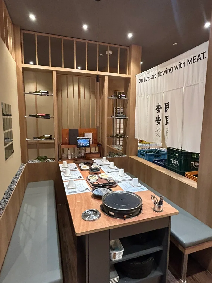 표고와사비 등 다양한 곁들임 찬과 양념