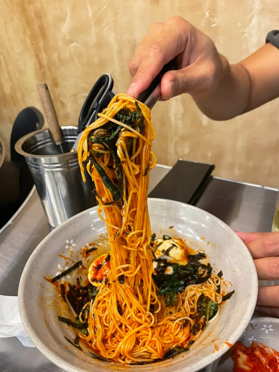 Red-sauced bibim naengmyeon noodles