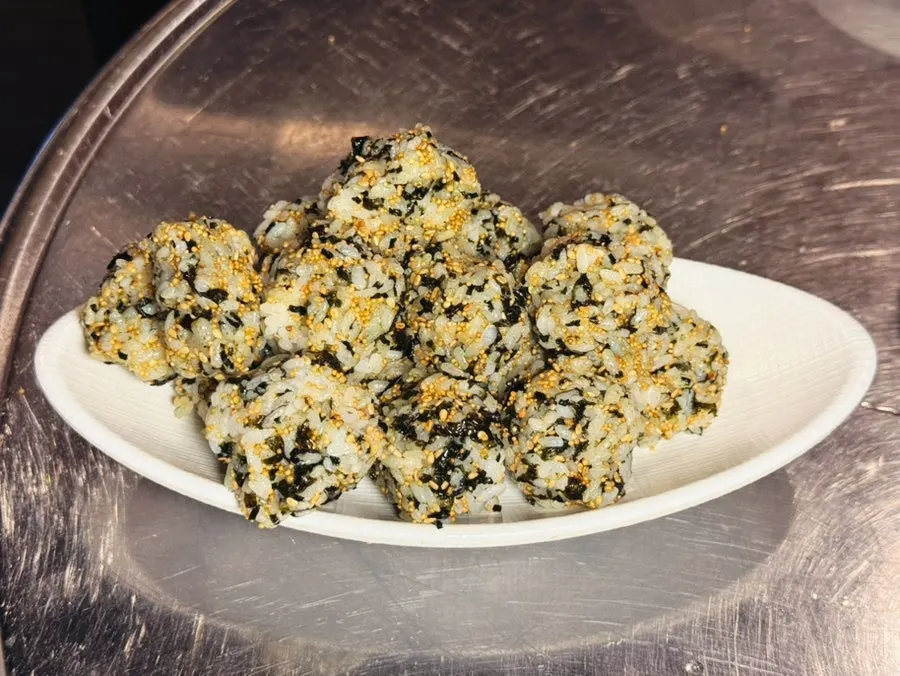 Finished round furikake rice balls