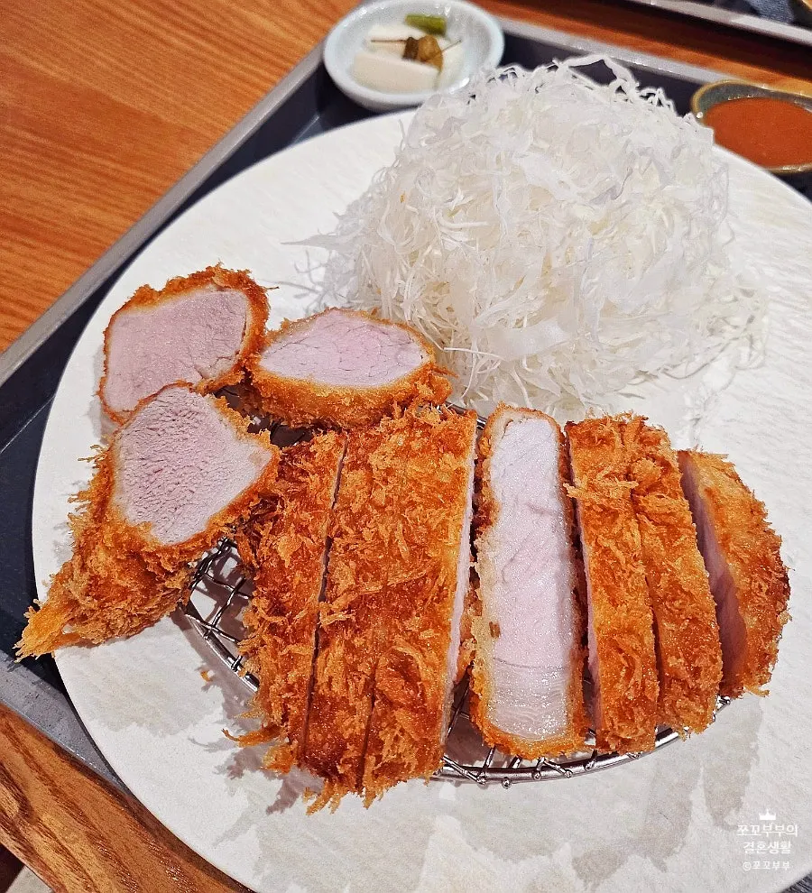 Full table setup of Katsu Gimseondo's half-and-half tonkatsu set