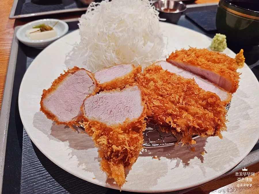 Interior of soft, aged tonkatsu meat