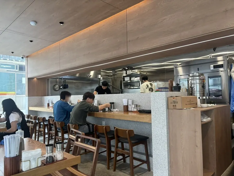 이전 후 세련된 카츠김선도 내부