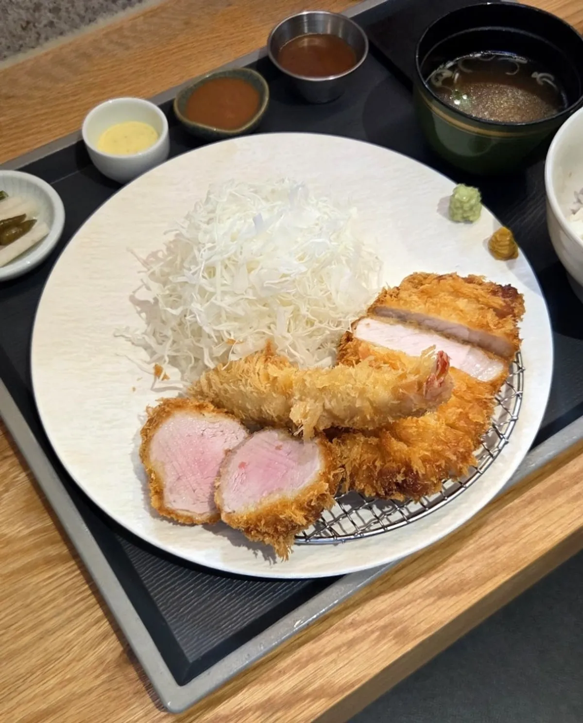 Full spread of the Gimseondo set at Katsu Gimseondo in Seomyeon