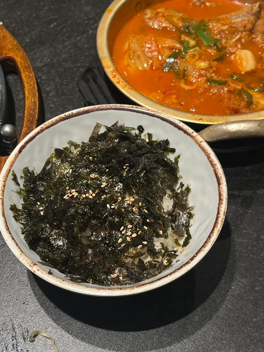 김자반밥과 김치찌개
