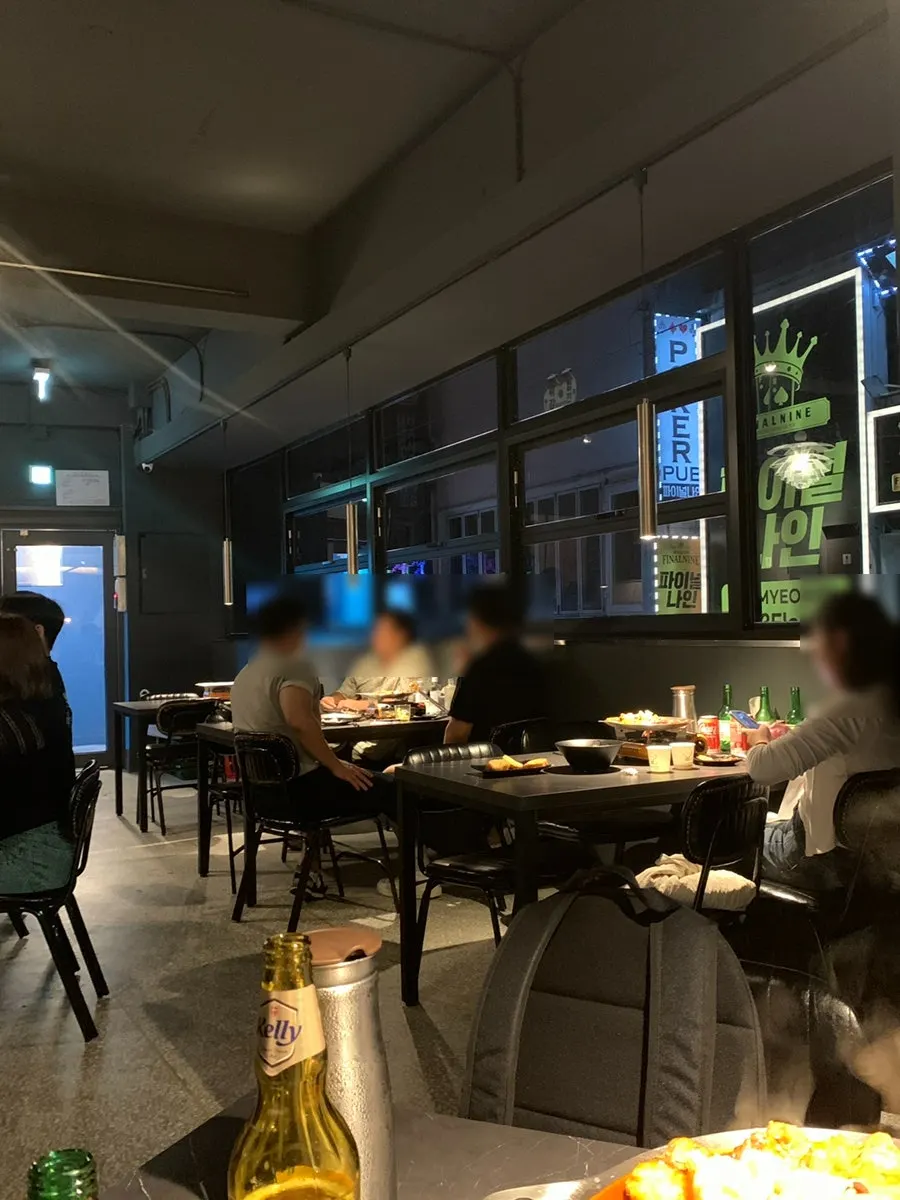 Bar seating for solo diners