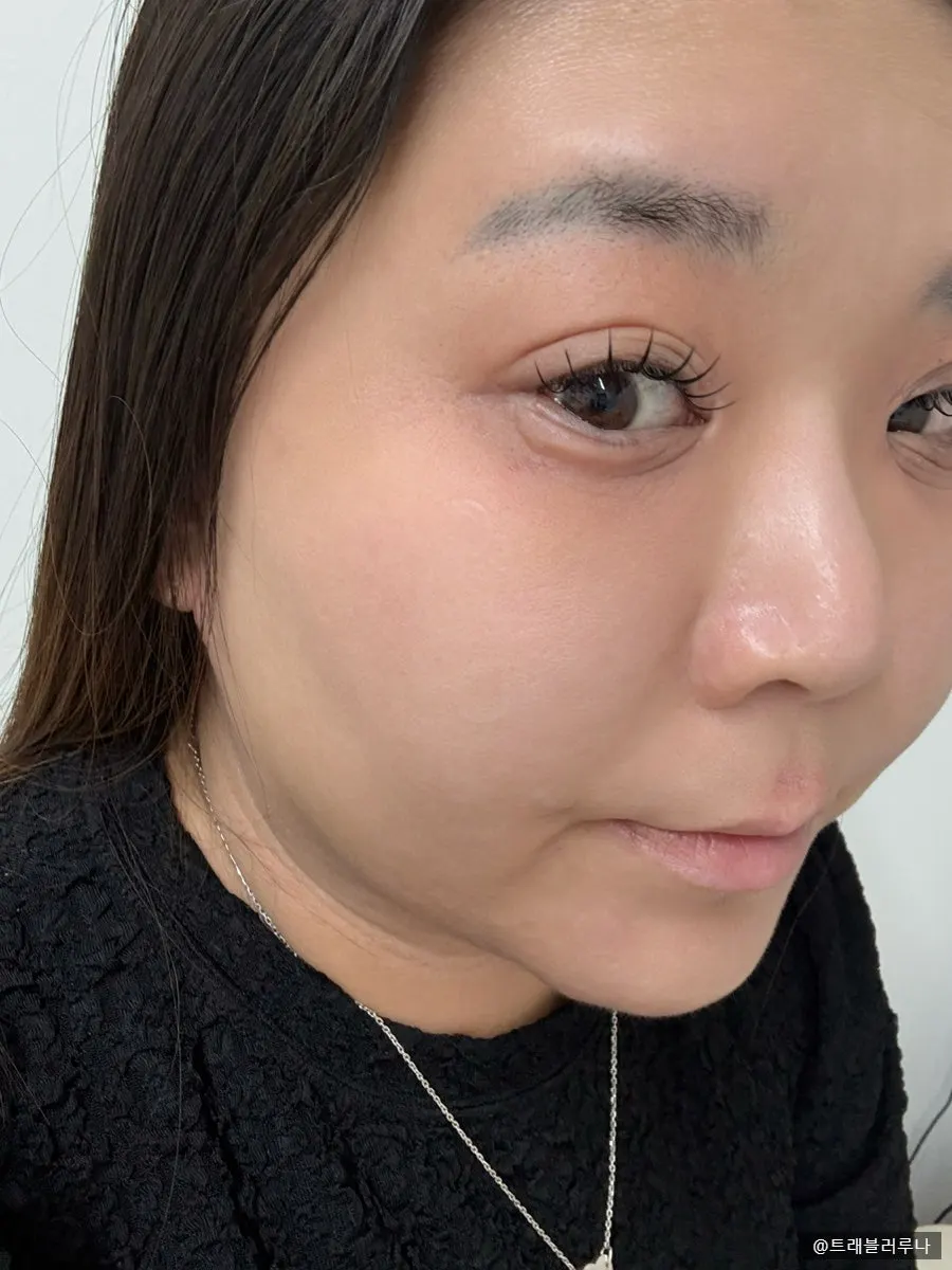 여러 각도에서 본 속눈썹 연장 결과