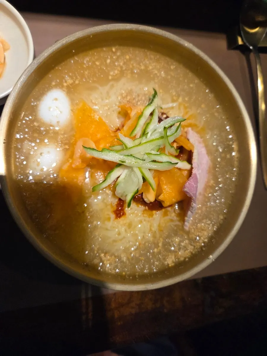 Water milmyeon and spicy mixed milmyeon ordered at Sanbandeul Pork Gukbap