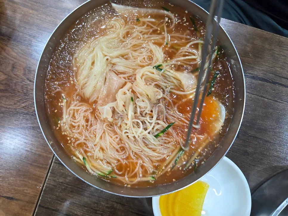 Mul-milmyeon mixed and ready to eat