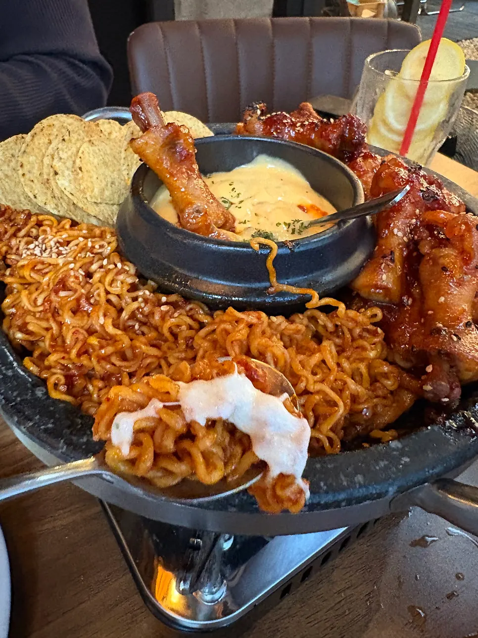 Stir-fried noodles included in the fondue chicken feet set