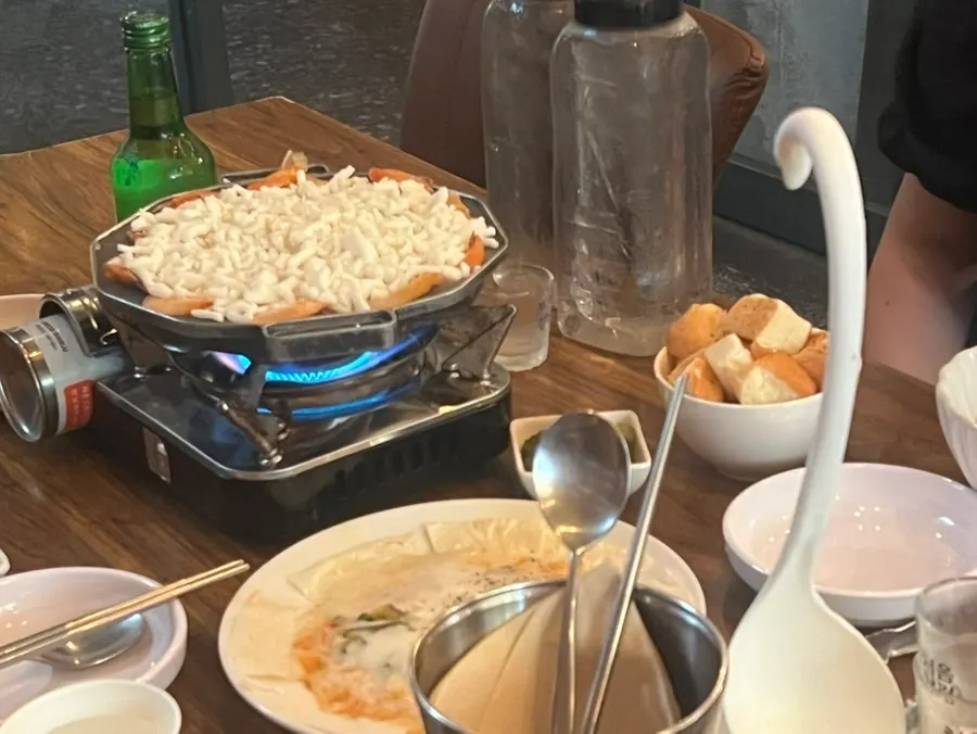 크림치즈 새우퐁듀와 또띠아 피자, 모닝빵
