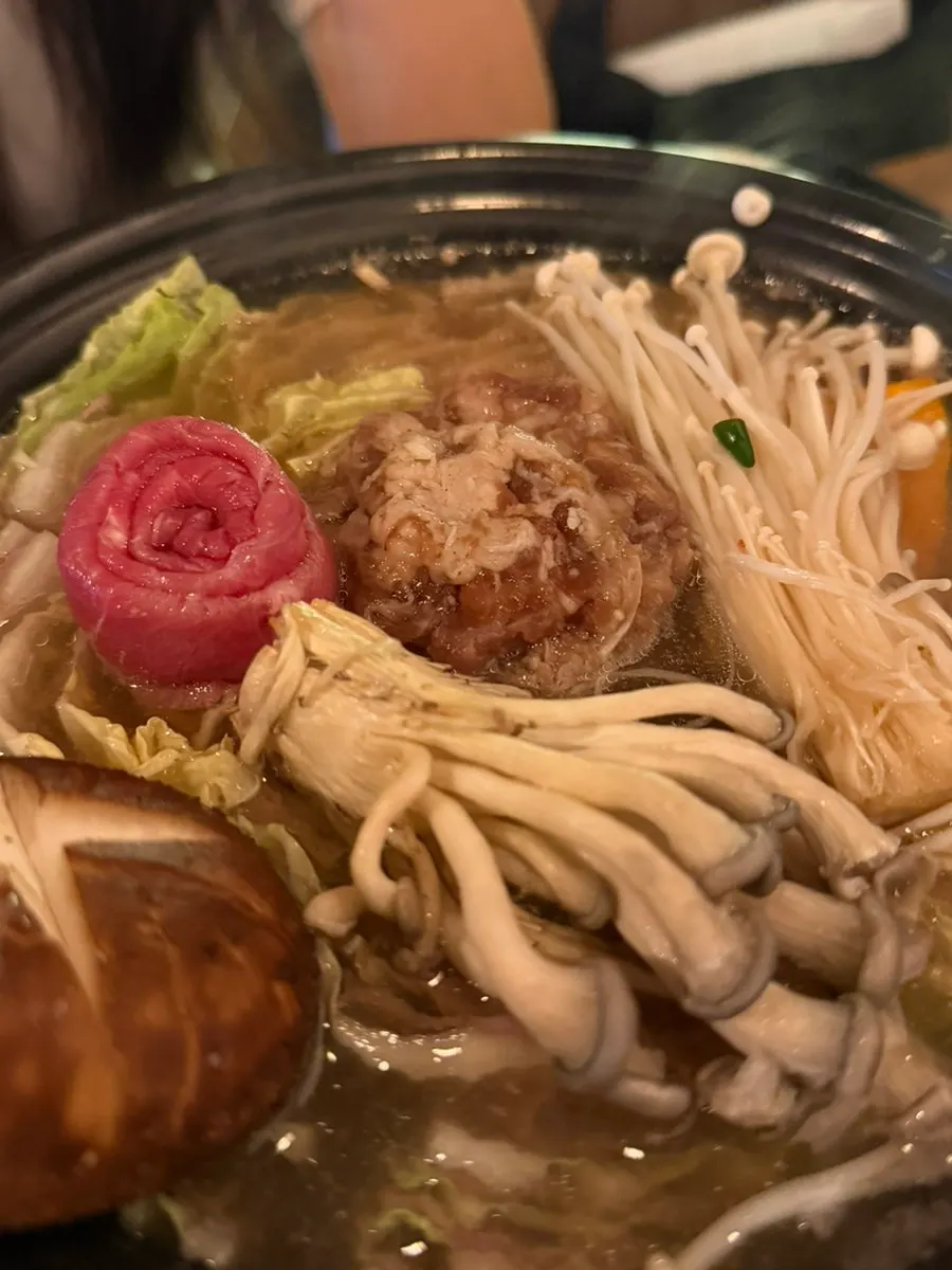 Mille-feuille nabe layered with cabbage and perilla leaves