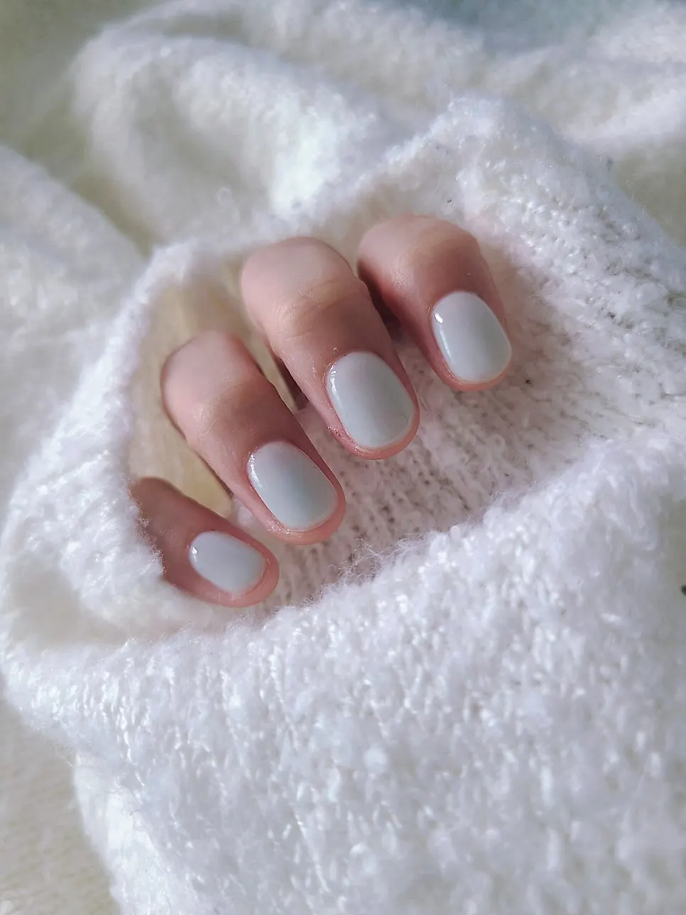 Finished soft mint color nails