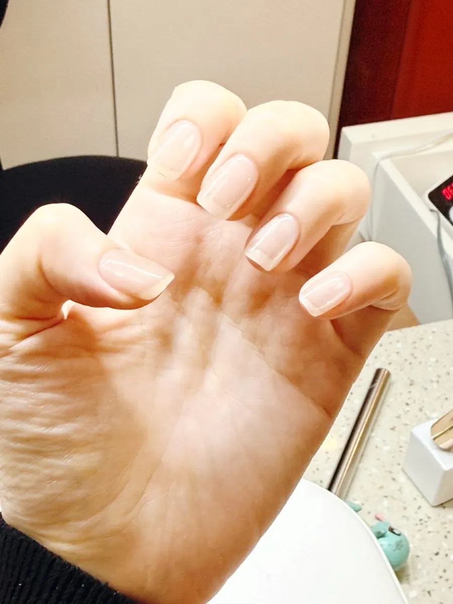 Rose magnetic gel shimmering in natural light