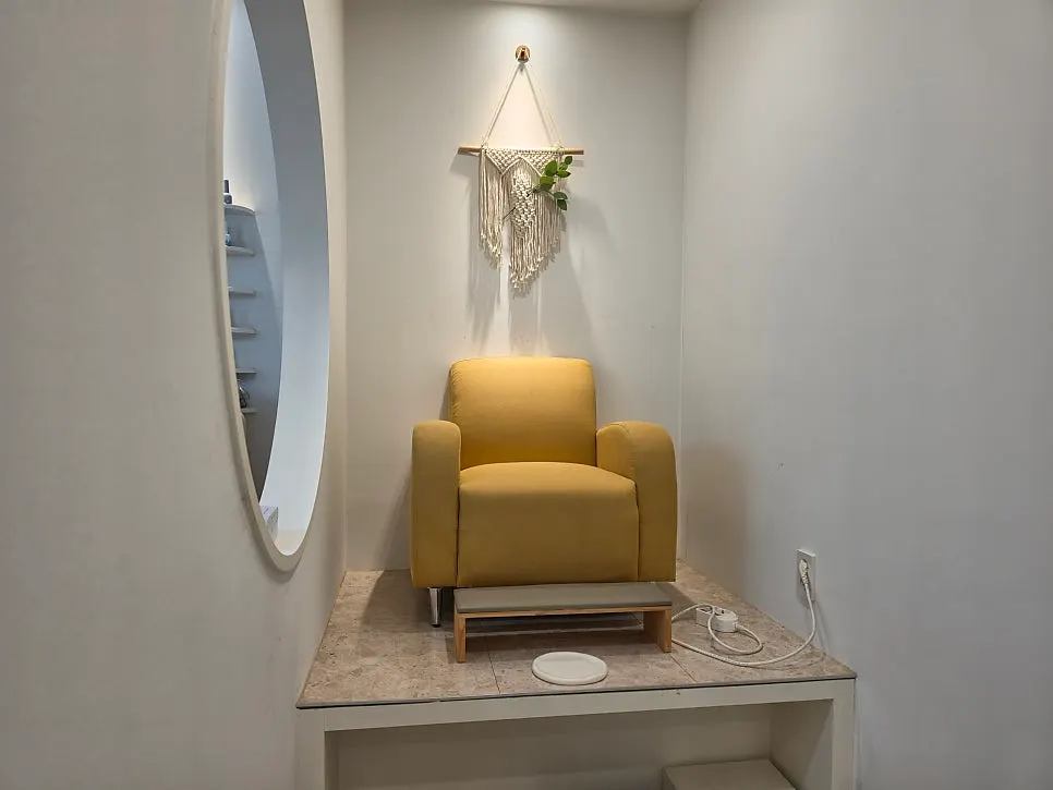 Beauty salon space for eyelash extensions and nail art