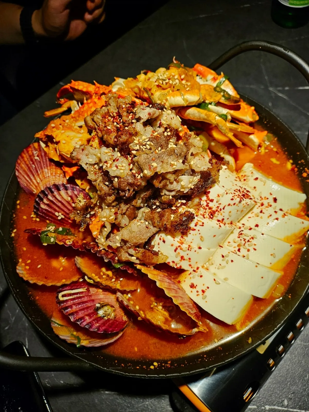 Spicy soft tofu beef belly seafood hot pot at Yuumangju Seomyeon Branch