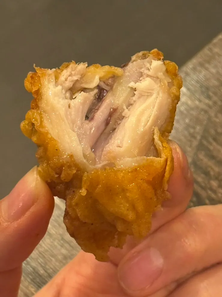 Table alternating between fried chicken and dakdoritang