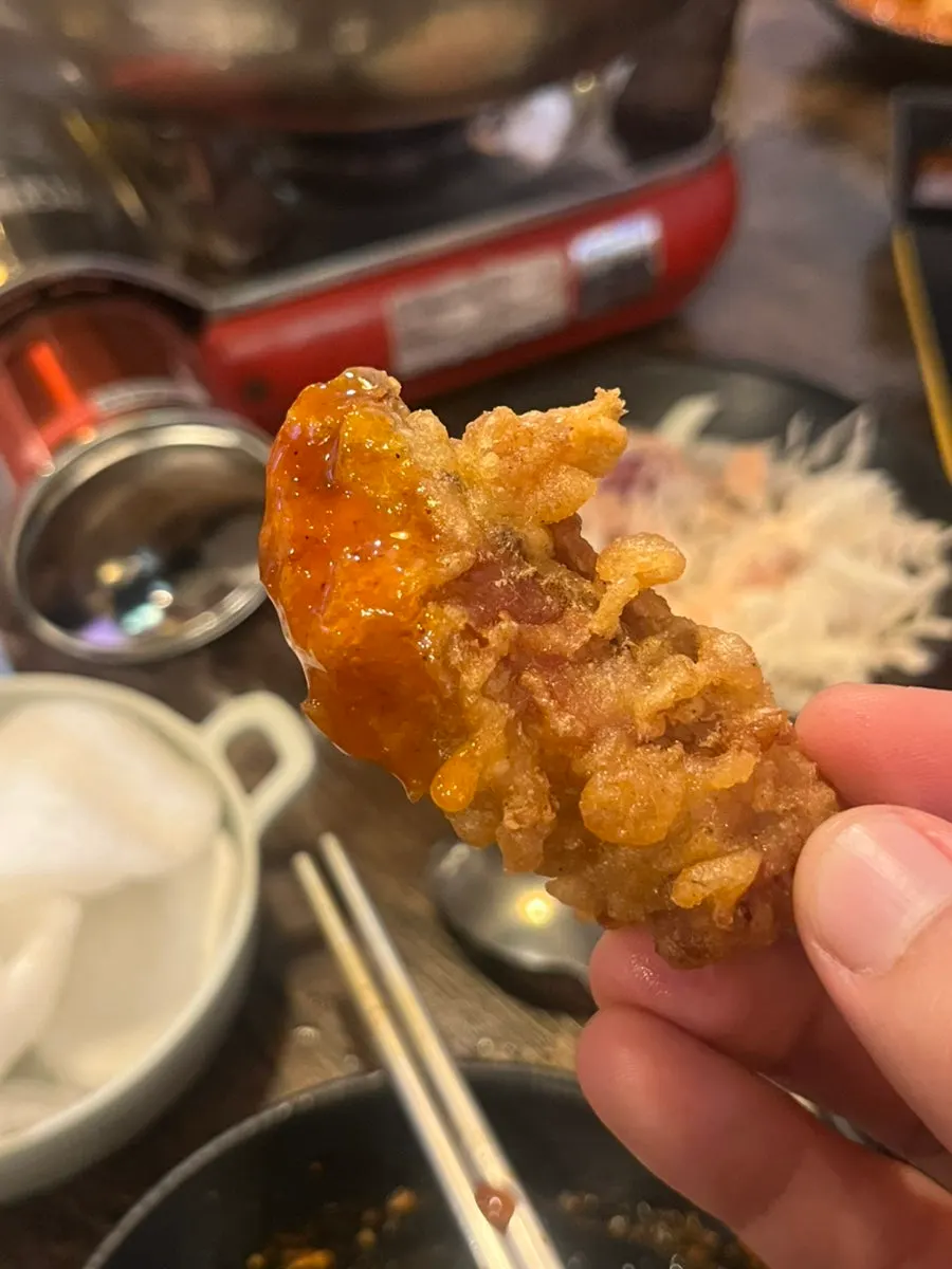 Yetnal tongdak served with seasoned chicken sauce and sesame salt