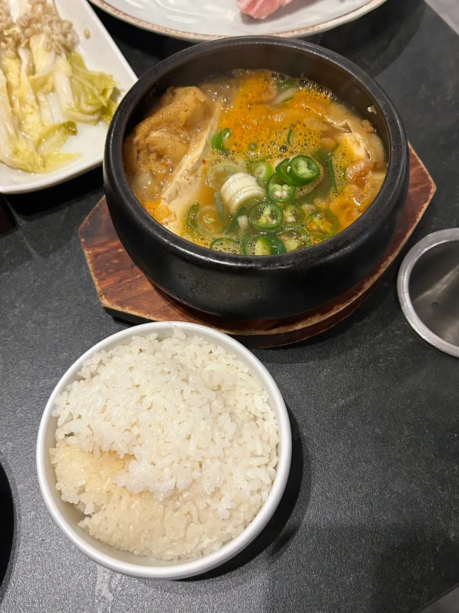 Barley shrimp doenjang-jjigae eaten at the end of the meal