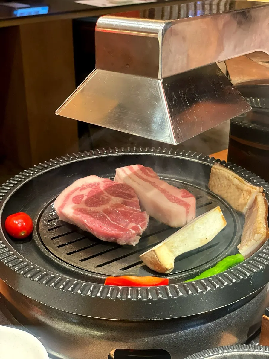 Contents of the half-pig set