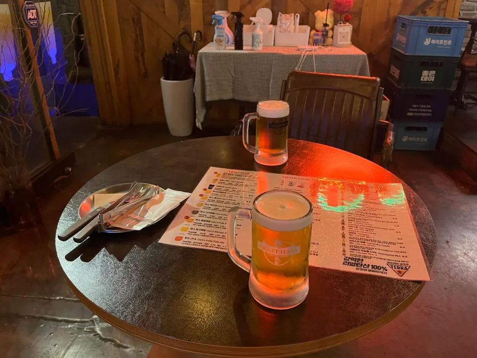 A glass of Terra draft beer at Craft Hans Seomyeon Branch