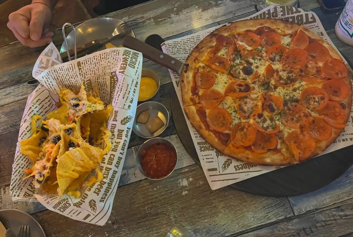 A whole pepperoni pizza at Craft Hans Seomyeon Branch
