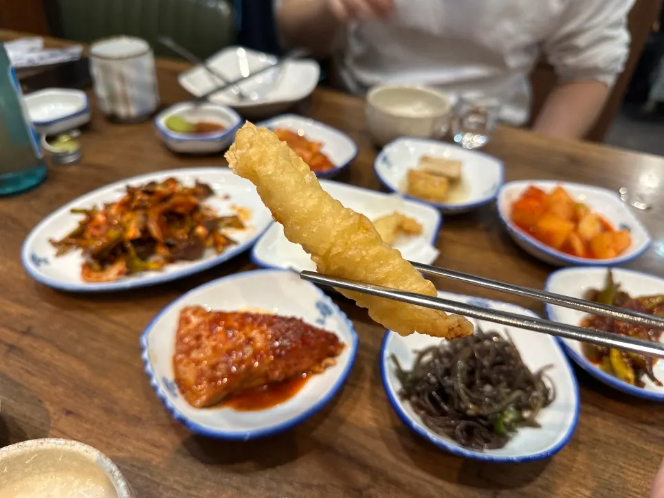 Sweet-and-tangy seasoned pufferfish skin