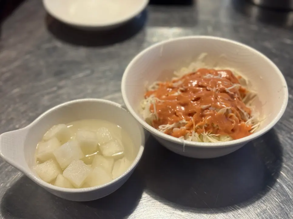 Basic side dishes: pickled radish and cabbage salad