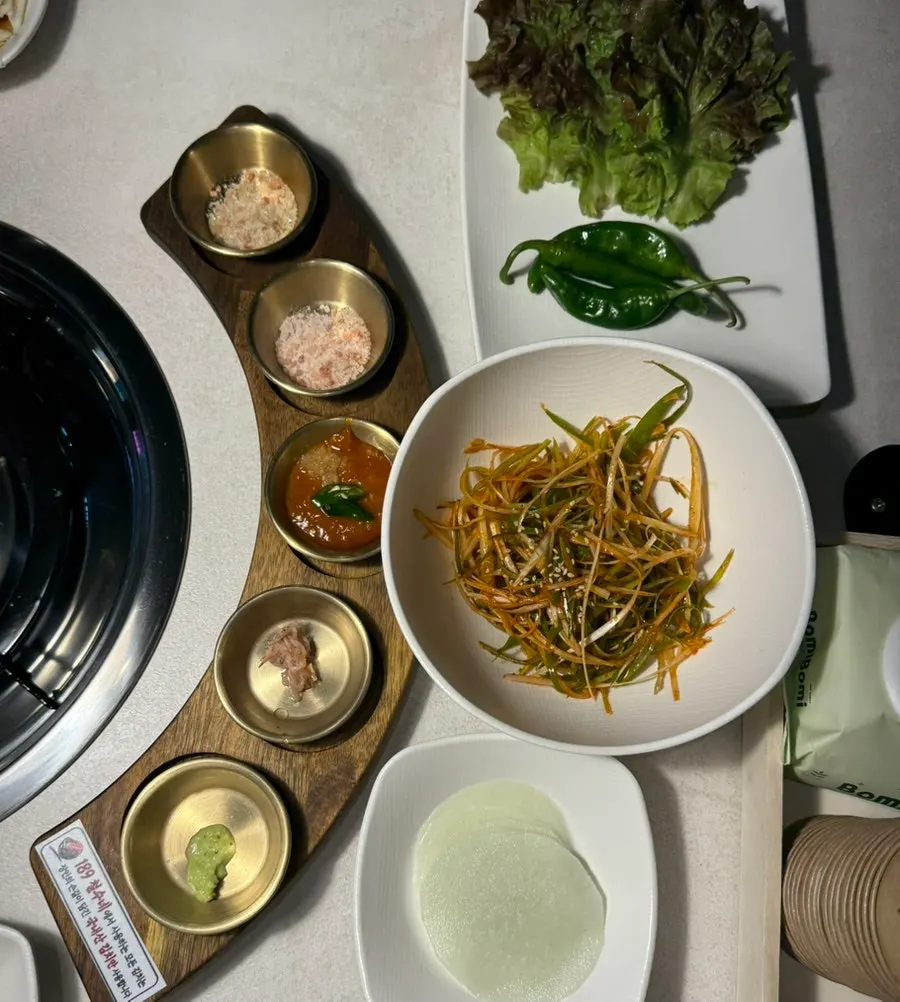 맛김치삼겹살 2~3인 상차림