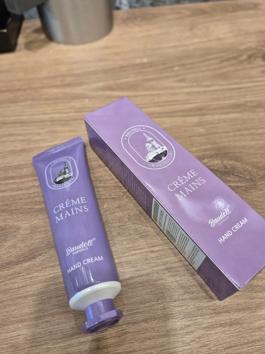 초석잠 반찬과 셀프리필바 구성