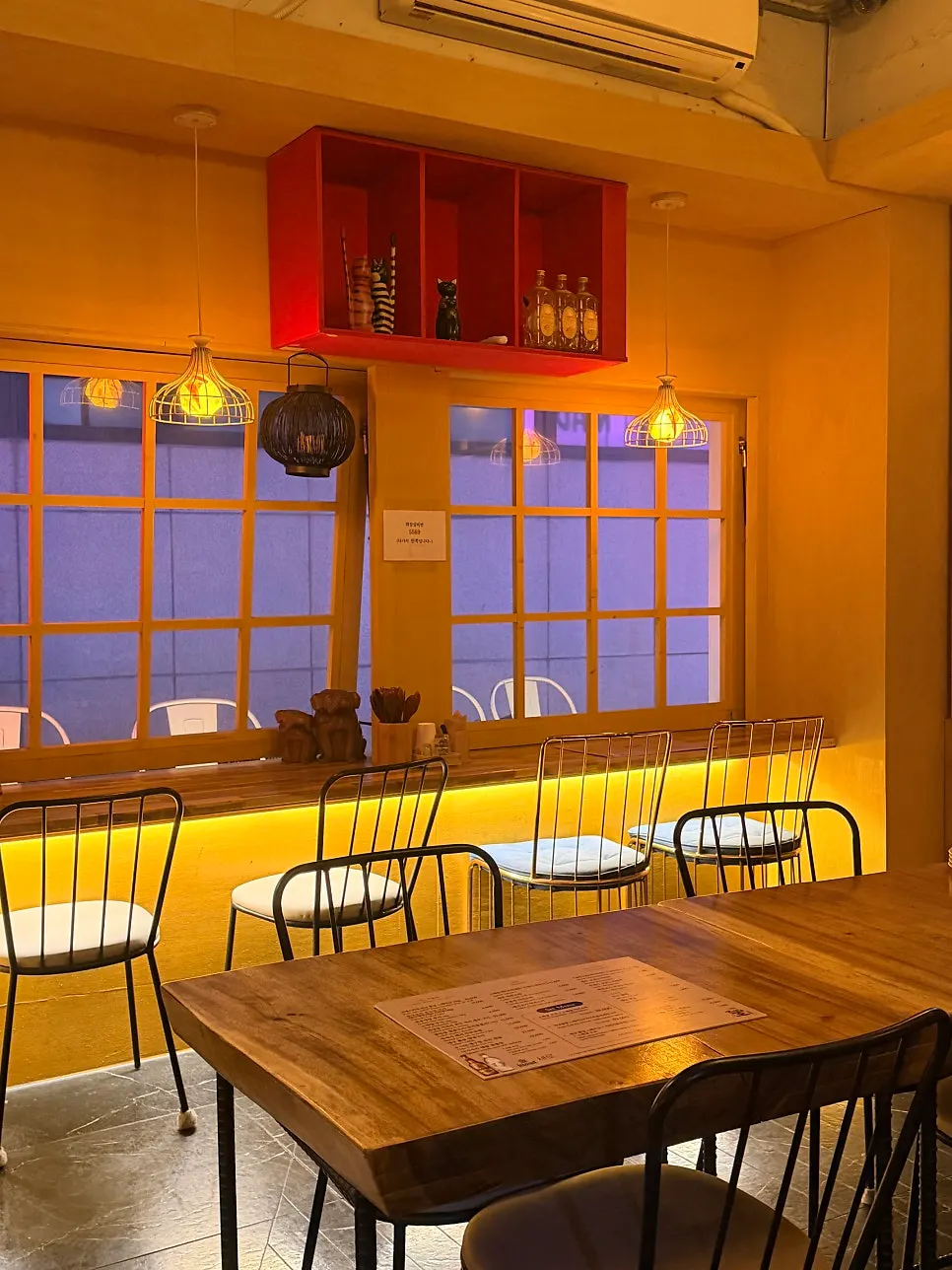 Japanese izakaya-style interior of Teppan King
