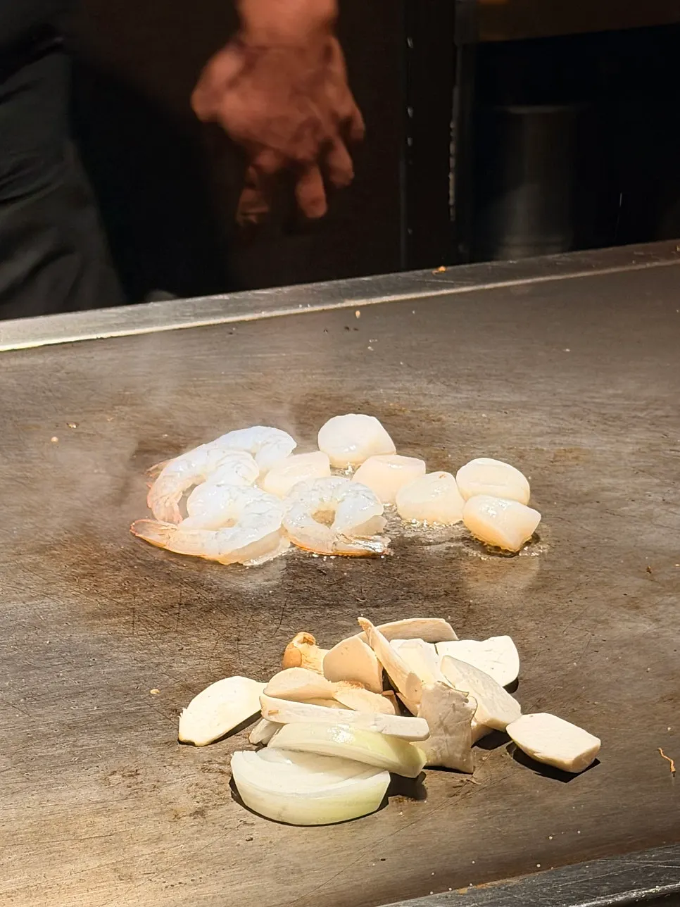 Teppanyaki cooking performance