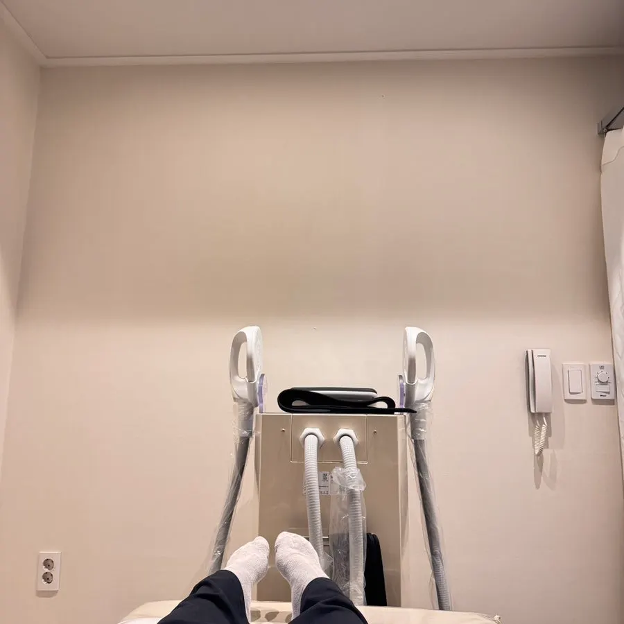 Private space attached to the treatment room