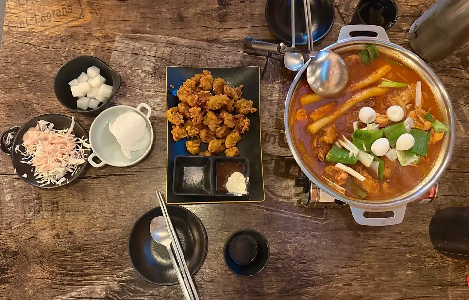 Small order of fried chicken gizzards served first