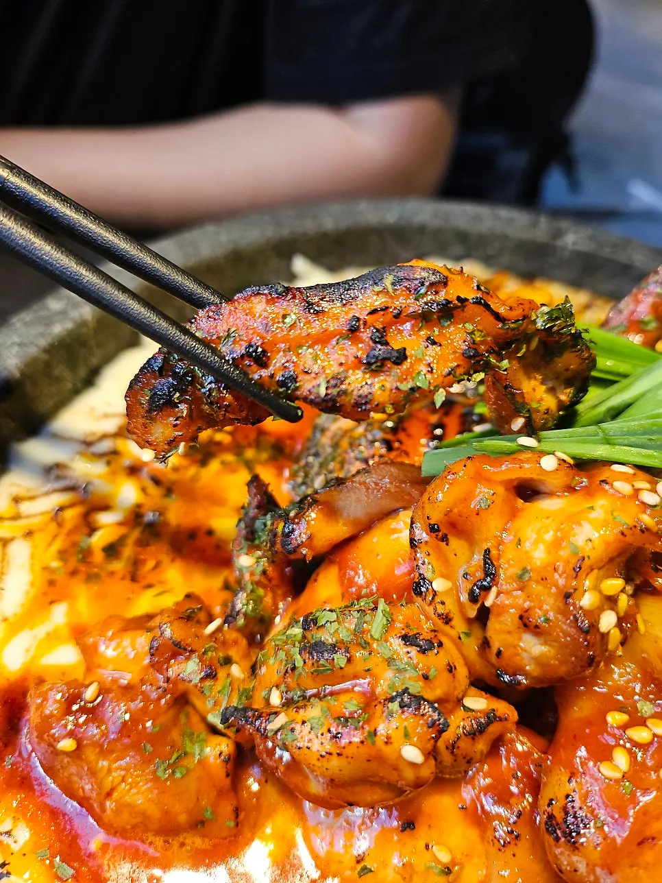 치즈 폭탄 얹은 다 모았닭