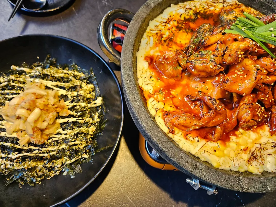 푸짐한 물얼음 베이스의 서비스 빙수