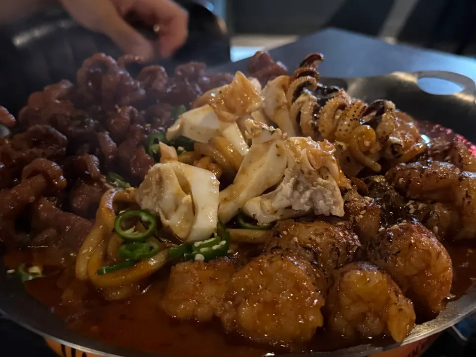 The chicken feet and cuttlefish portion of O-Dae-Bal