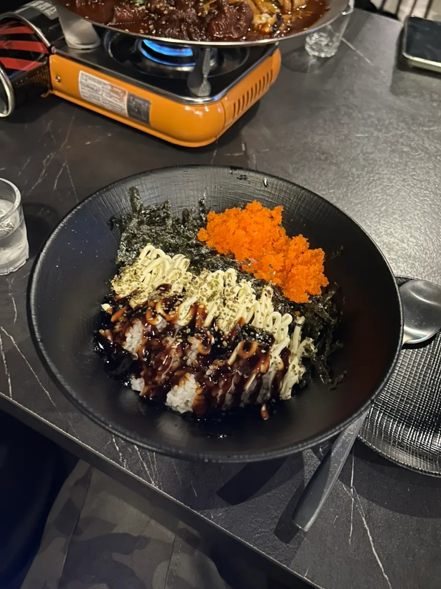 오대발과 함께 주문한 날치알 주먹밥