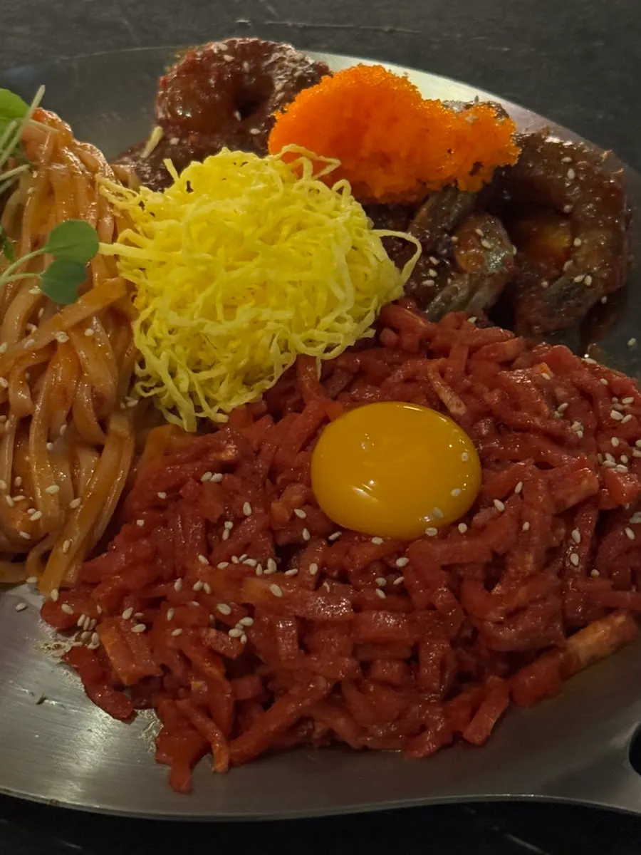 Jang-kal bibim with yukhoe and shrimp
